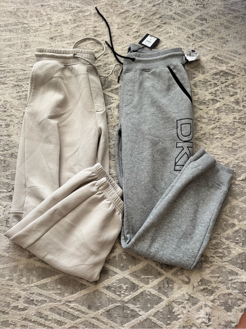 Men’s Jogger Bundle – DKNY NWT + American Eagle NWOT